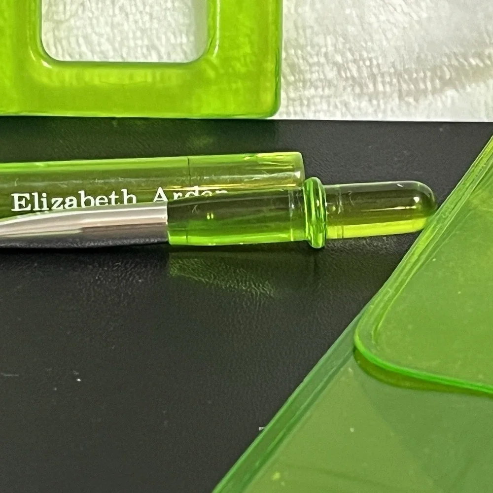 Elizabeth Arden elizabeth arden